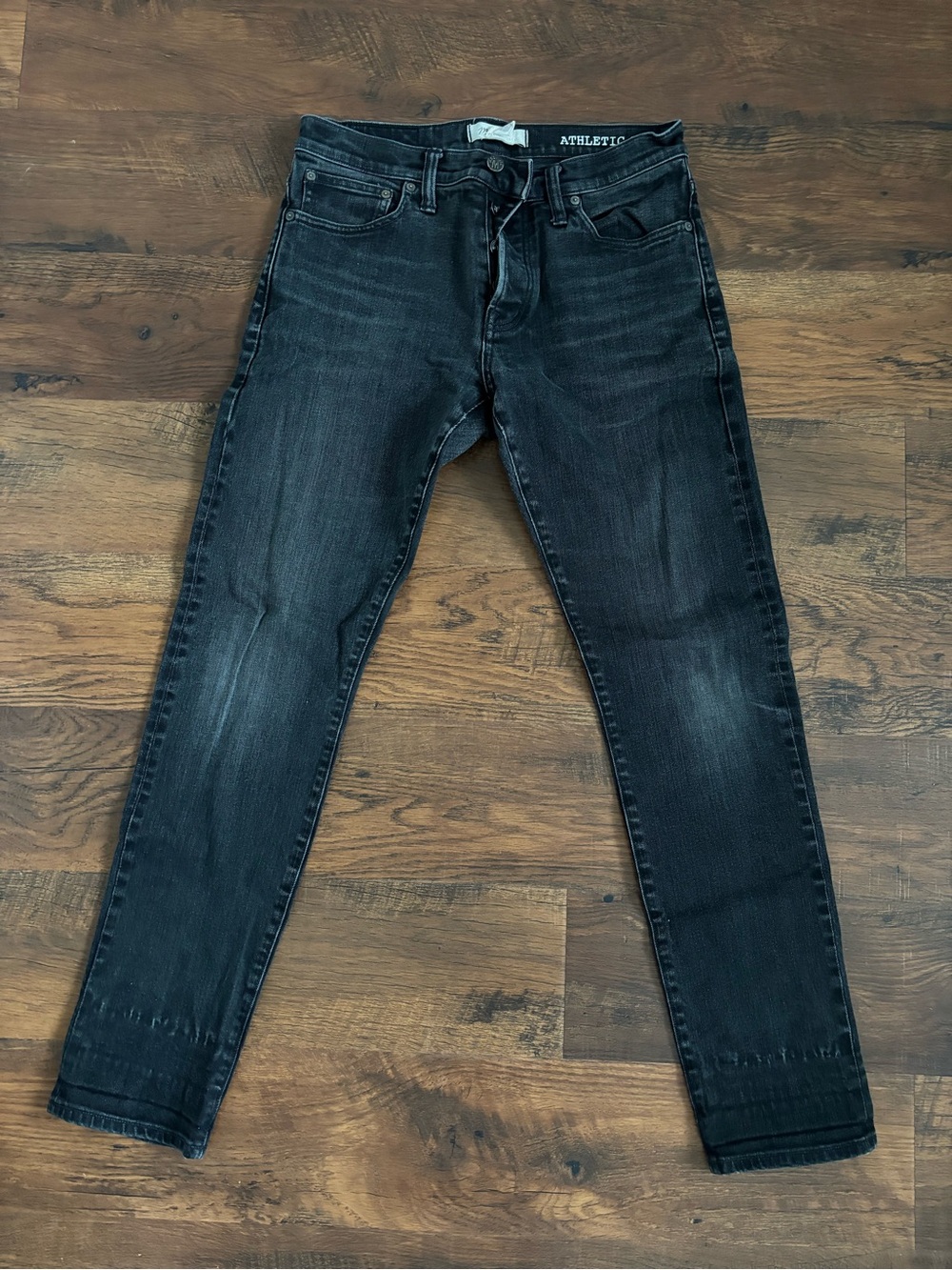 Madewell Athletic Slim Dark Blue Jeans size 31x32